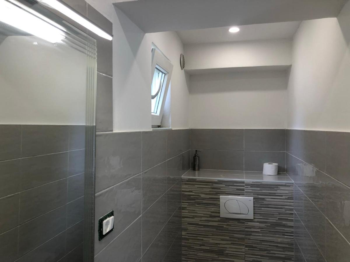 Garden Apartment Palit Luaran gambar